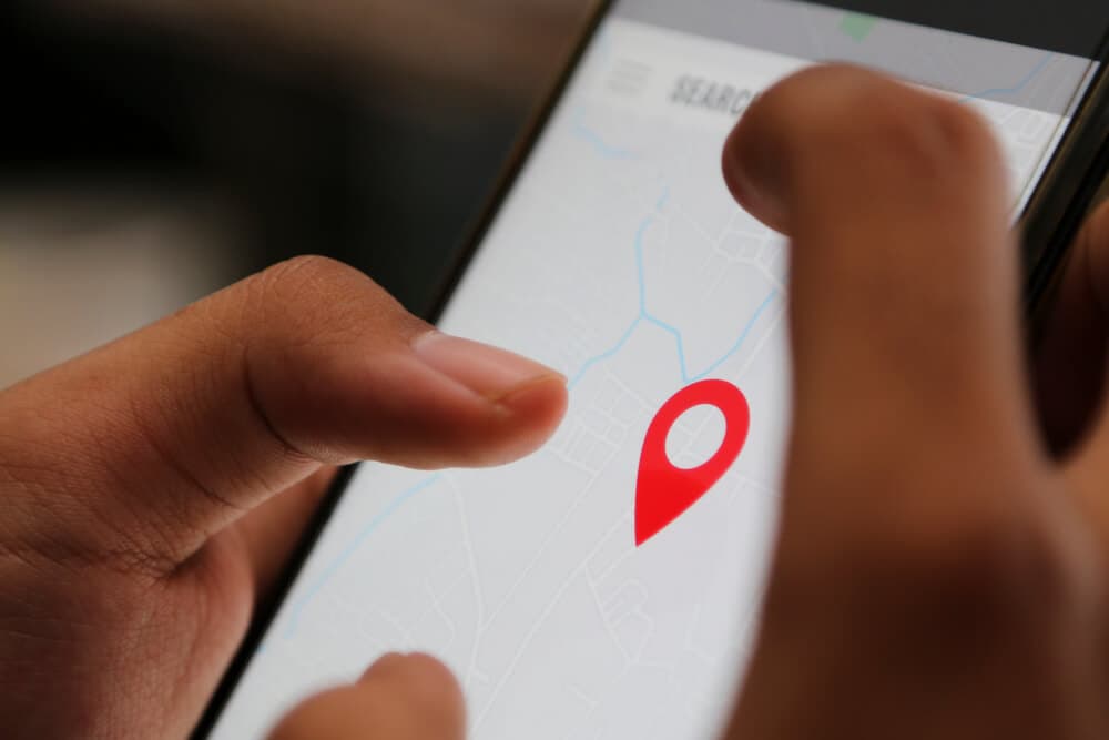 How to Share Location Between iPhone and Android