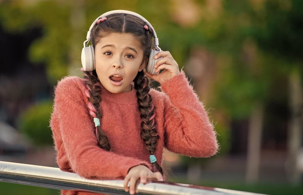 Attention Grabbers and Getters for Kids: 45 Examples That Work